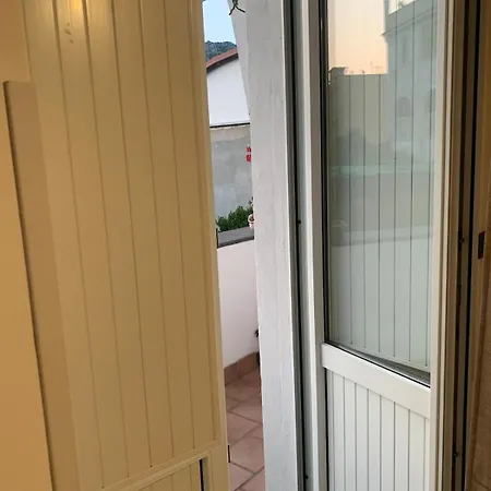 Paravis Mio - Cozy By The Main Square Apartment Piano di Sorrento