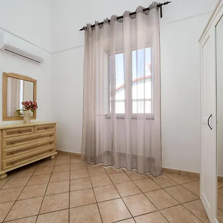 Paravis Mio - Cozy By The Main Square Apartment Piano di Sorrento